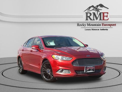 Used 2013 Ford Fusion SE FWD image 1