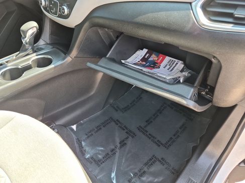 Certified 2024 Chevrolet Equinox LS w/ LS Convenience Package FWD image 30