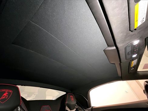 Used 2022 Lamborghini Huracan EVO image 20