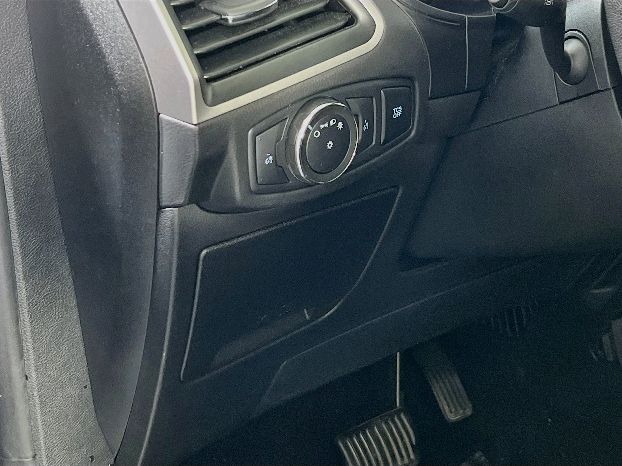 Used 2022 Ford Edge SEL AWD/4WD image 10