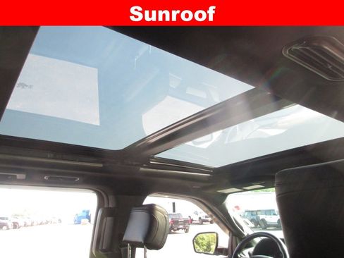 Used 2019 Ford Expedition Limited w/ Equipment Group 302A AWD/4WD image 17
