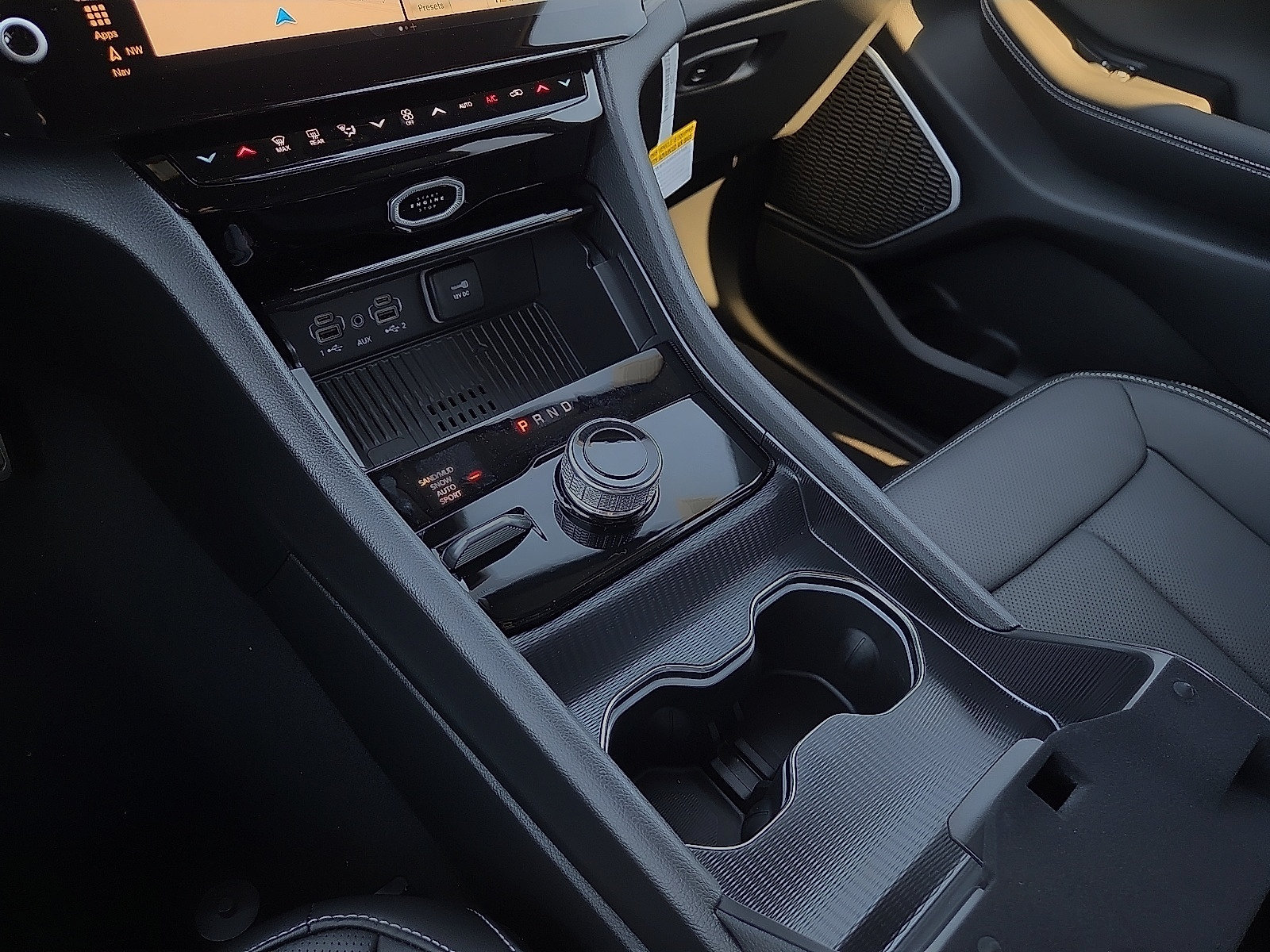New 2027 Jeep Grand Cherokee Limited AWD/4WD image 25