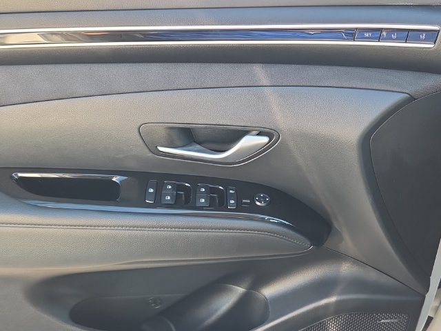 Used 2023 Hyundai Tucson Limited AWD/4WD image 28