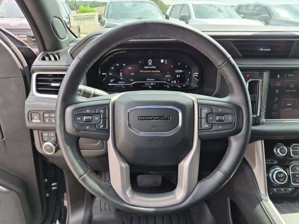 Used 2023 GMC Yukon XL Denali AWD/4WD image 20
