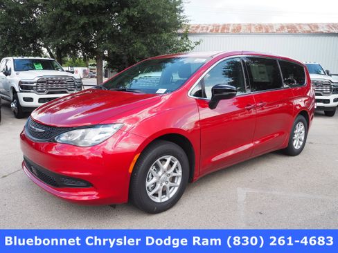 New 2025 Chrysler Voyager LX image 1