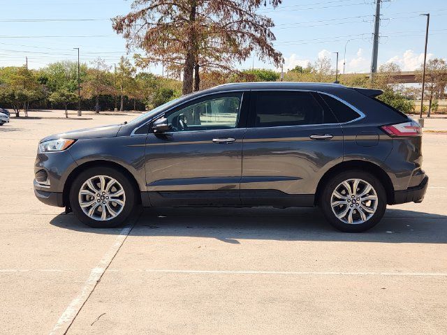 Used 2019 Ford Edge Titanium w/ Cargo Accessory Package AWD/4WD image 4