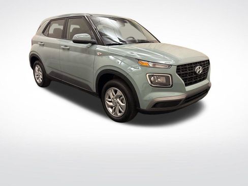 New 2026 Hyundai Venue SE FWD image 3