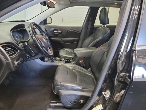 Used 2020 Jeep Cherokee Limited AWD/4WD image 12