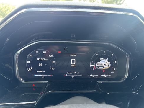 Used 2026 GMC Sierra 1500 SLT RWD image 16