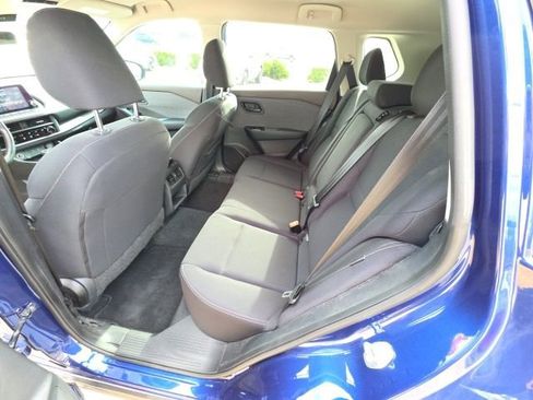 Used 2023 Nissan Rogue S AWD/4WD image 23