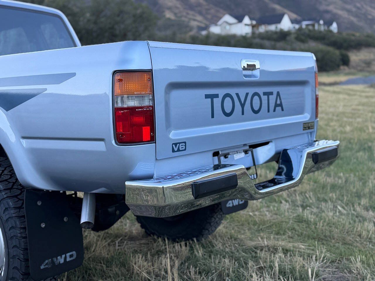 Used 1990 Toyota Pickup Deluxe AWD/4WD image 23