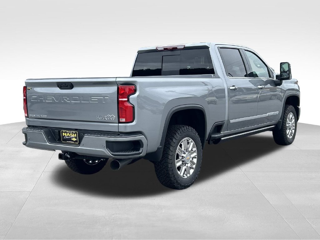 New 2026 Chevrolet Silverado 2500 High Country w/ High Country Premium Package AWD/4WD image 3