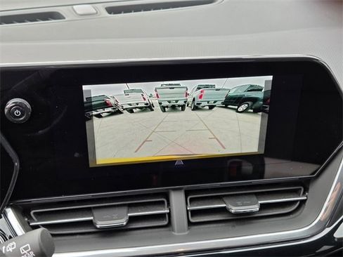 Certified 2024 Chevrolet Trax RS w/ Sunroof Package image 21