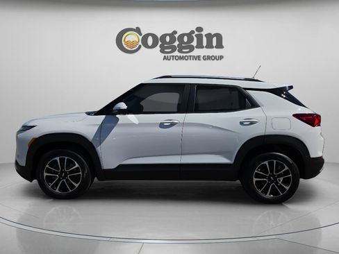 New 2026 Chevrolet TrailBlazer LT w/ Convenience Package image 3