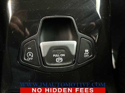 Used 2022 Jeep Renegade Altitude image 34