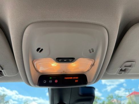 Used 2021 Buick Encore GX Select FWD image 29