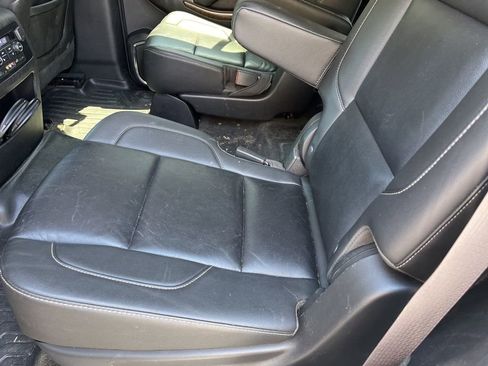 Used 2015 Chevrolet Tahoe LT image 18