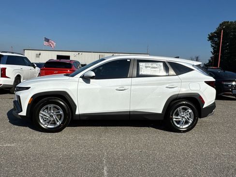 New 2026 Hyundai Tucson SE image 2