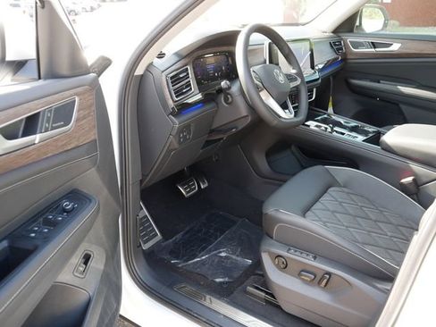 New 2026 Volkswagen Atlas SEL Premium R-Line image 6