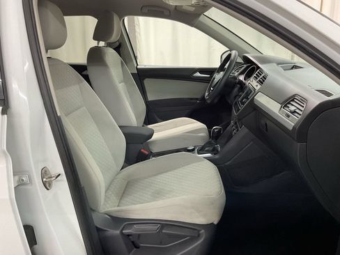 Used 2020 Volkswagen Tiguan S w/ 3rd Row Seat Package AWD/4WD image 26