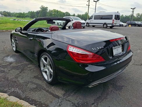 Used 2014 Mercedes-Benz SL 550 image 4