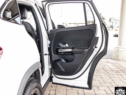 Used 2023 Mercedes-Benz GLA 250 4MATIC image 37