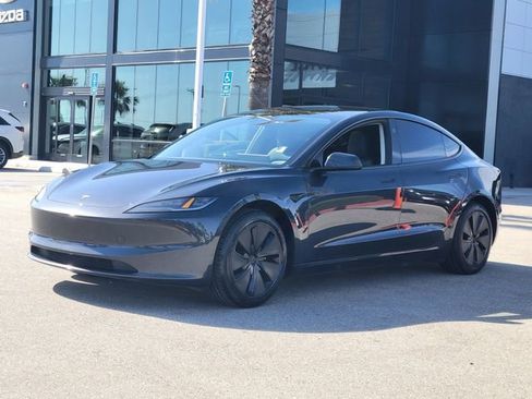 Used 2025 Tesla Model 3 Long Range RWD image 2