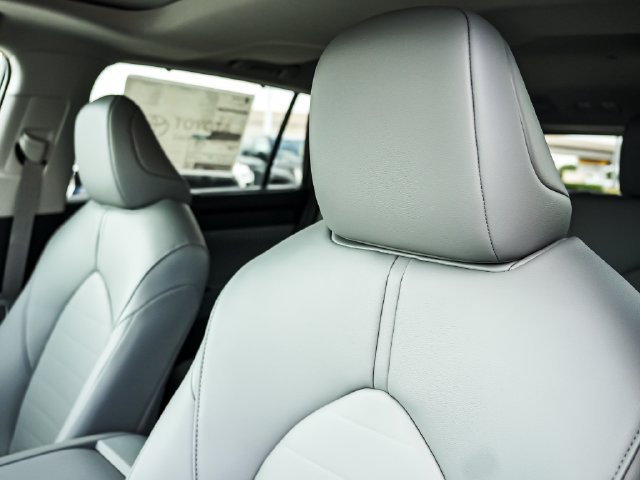 New 2026 Toyota Highlander XLE AWD/4WD image 11