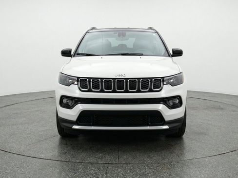 Used 2025 Jeep Compass Limited AWD/4WD image 2