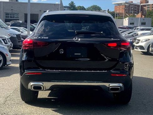 Used 2025 Mercedes-Benz GLA 250 4MATIC image 3