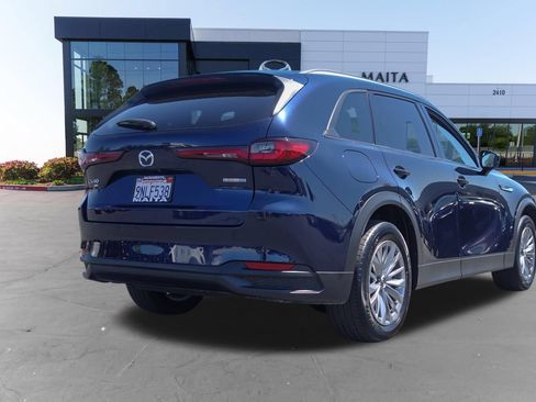 Used 2024 MAZDA CX-90 Plug-In Hybrid w/ Preferred AWD/4WD image 4