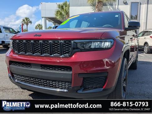 Used 2023 Jeep Grand Cherokee L Laredo image 7