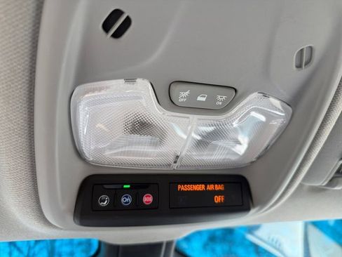 Used 2019 Chevrolet Bolt Premier w/ Infotainment Package image 25