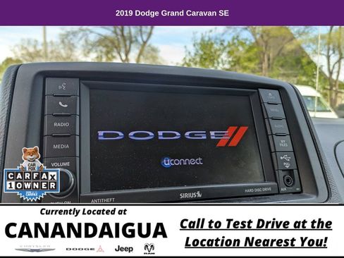 Used 2019 Dodge Grand Caravan SE w/ UConnect Hands-Free Group FWD image 3