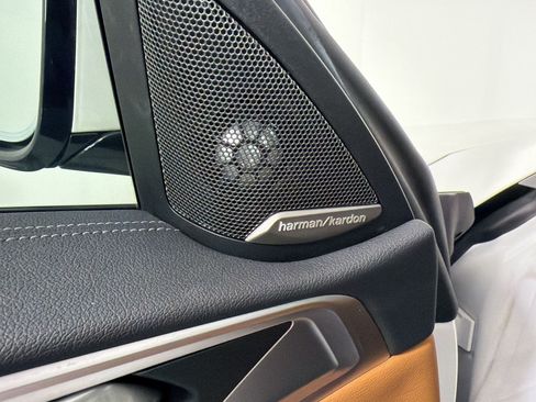 Used 2021 BMW 430i Coupe w/ Premium Package RWD image 28