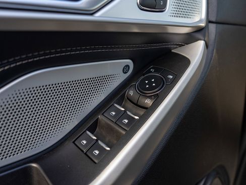 Used 2023 Ford Explorer Limited w/ Hybrid Equipment Group 310A image 15