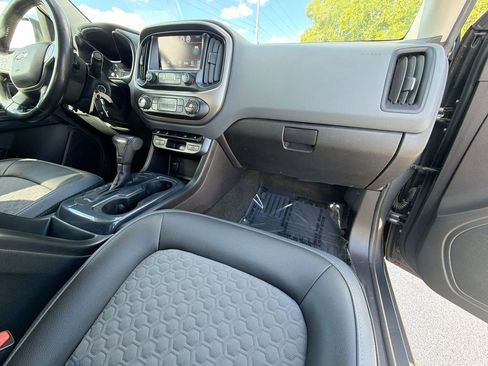 Used 2017 Chevrolet Colorado Z71 AWD/4WD image 34
