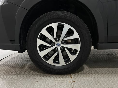 Used 2025 Subaru Outback w/ Popular Package #1A AWD/4WD image 35