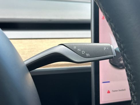Used 2018 Tesla Model 3 Long Range image 21