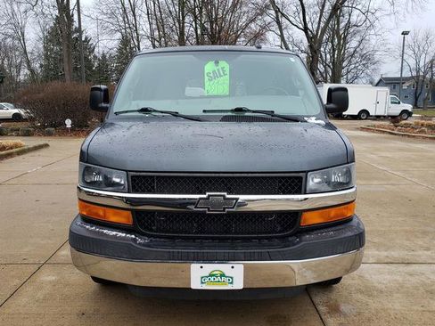 Used 2016 Chevrolet Express 3500 LT w/ LT Preferred Equipment Group image 9