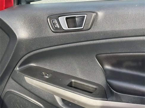 Used 2018 Ford EcoSport Titanium w/ Titanium Cold Weather Package image 18