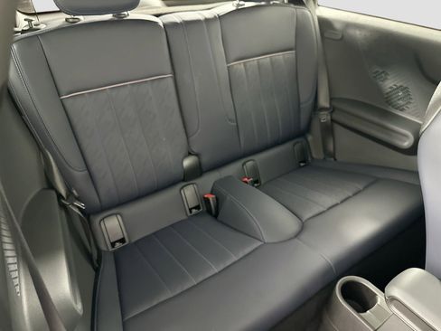 Certified 2025 MINI Cooper 2-Door Hardtop image 26