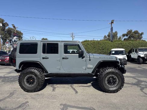 Used 2014 Jeep Wrangler Unlimited Rubicon w/ Connectivity Group AWD/4WD image 2
