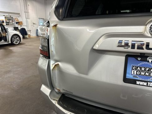 Used 2016 Toyota 4Runner SR5 AWD/4WD image 45