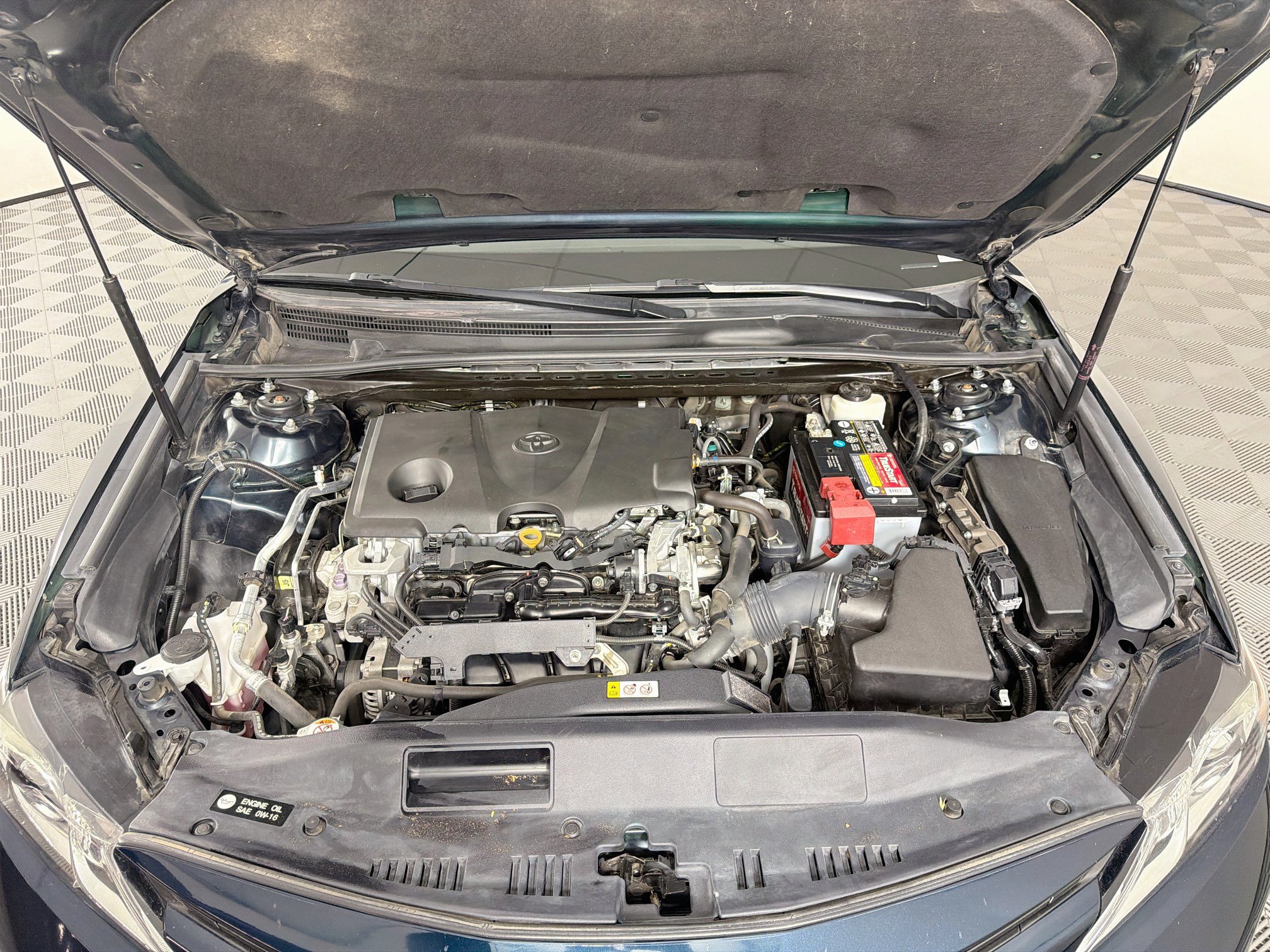 Used 2020 Toyota Camry LE w/ Convenience Package FWD image 32