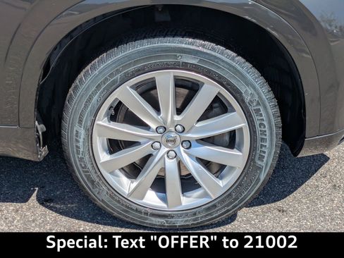 Used 2018 Volvo XC90 T6 Momentum w/ Momentum Plus Package image 11