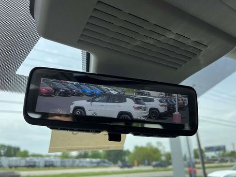 Used 2019 Nissan Armada Platinum AWD/4WD image 25