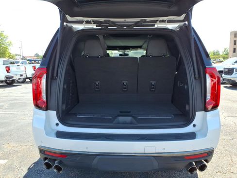 Used 2022 GMC Yukon AT4 AWD/4WD image 6