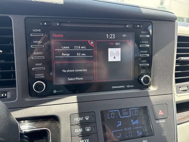 Used 2019 Toyota Sienna XLE FWD image 16