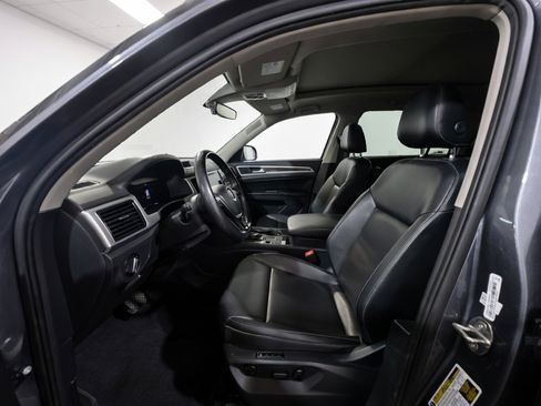 Used 2019 Volkswagen Atlas SEL FWD image 15